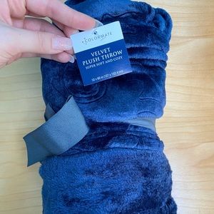 *NWT* Colormate Velvet Plus Throw Navy Blue